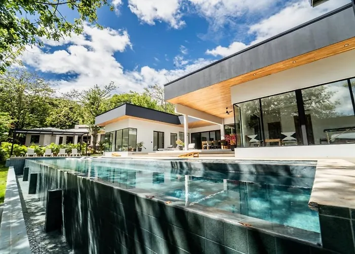 Casa Mccash Villa *